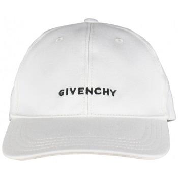 Pet Givenchy -
