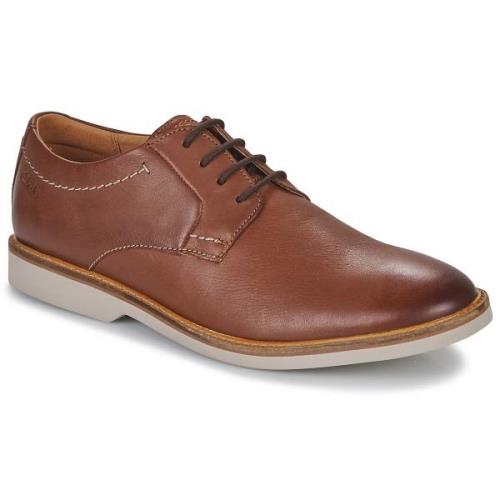 Nette schoenen Clarks ATTICUS LTLACE