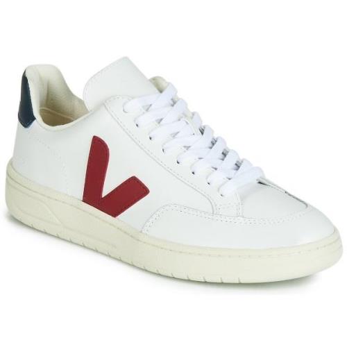 Lage Sneakers Veja V-12 LEATHER