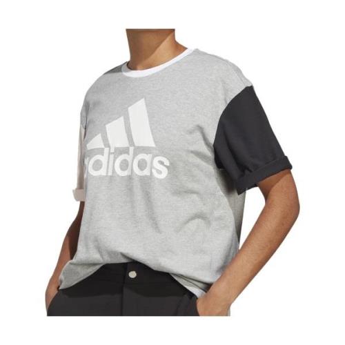 T-shirt adidas -