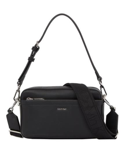 Ck Must Convertible Bag