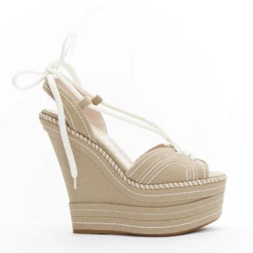 Pre-owned Canvas heels Miu Miu Pre-owned , Beige , Dames