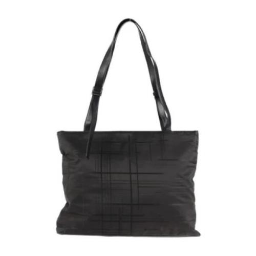 Pre-owned Nylon handbags Salvatore Ferragamo Pre-owned , Black , Dames