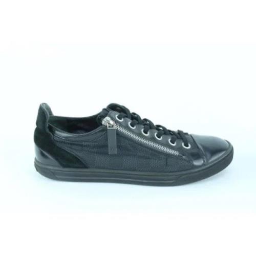 Tweedehands sneakers Louis Vuitton Vintage , Gray , Dames