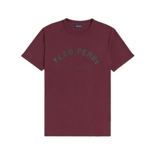 Arch Branded T-Shirt in Burgundy Fred Perry , Red , Heren