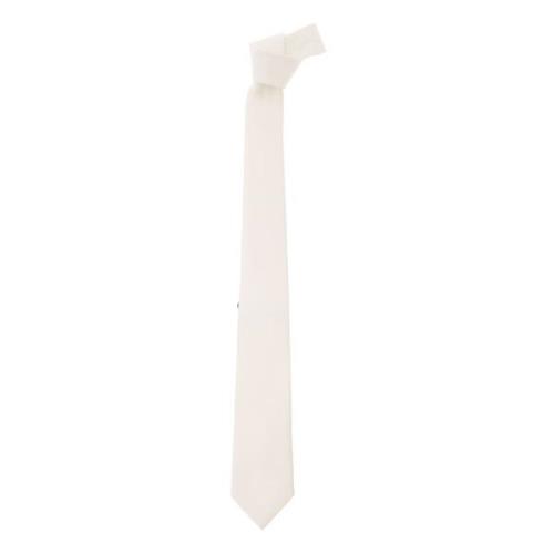 Verhoog je formele uitstraling met lichte enatuurlijke witte stropdass...