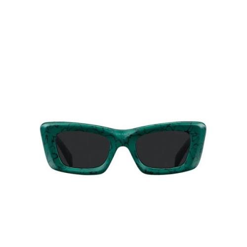 Prachtige Cat-Eye Zonnebril voor Vrouwen Prada , Green , Dames