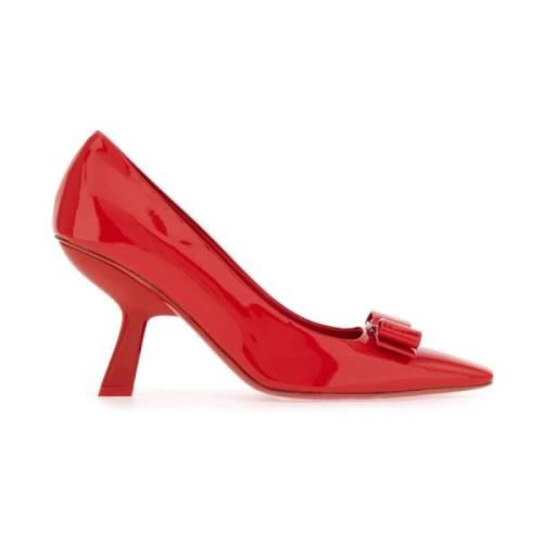 Vara Bow Patent Leren Pumps Salvatore Ferragamo , Red , Dames