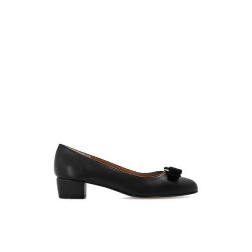 ‘Vara’ pumps Salvatore Ferragamo , Black , Dames