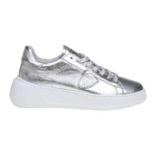 Zilveren Gelamineerde Leren Sneakers Philippe Model , Gray , Dames