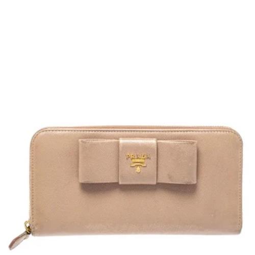 Pre-owned Leather wallets Prada Vintage , Beige , Dames