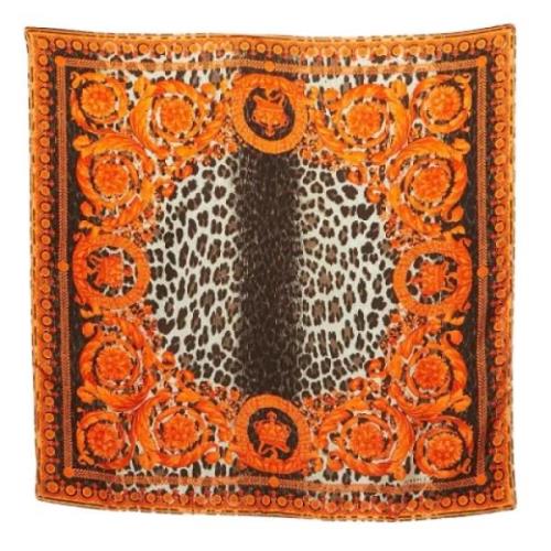 Pre-owned Silk scarves Versace Pre-owned , Orange , Dames