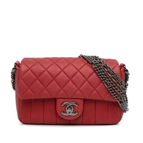 Pre-owned Fabric shoulder-bags Chanel Vintage , Red , Dames