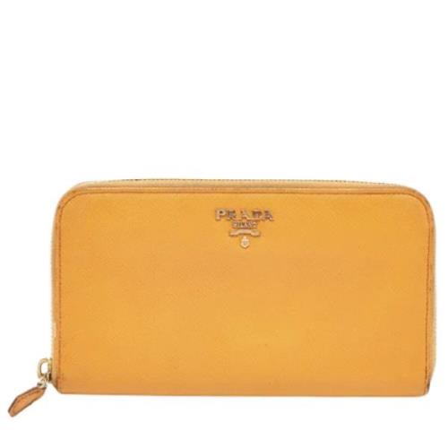 Pre-owned Leather wallets Prada Vintage , Yellow , Dames