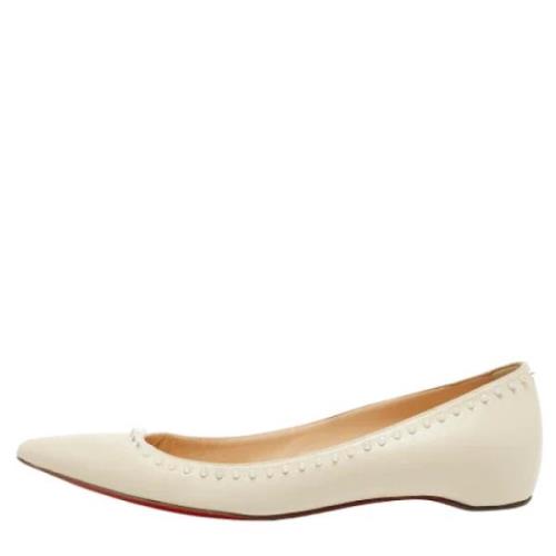 Pre-owned Leather flats Christian Louboutin Pre-owned , Beige , Dames