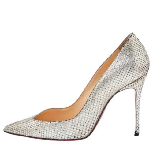 Pre-owned Fabric heels Christian Louboutin Pre-owned , Gray , Dames