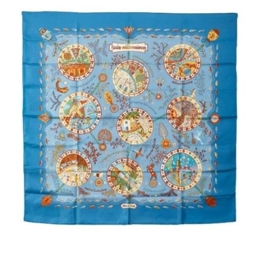 Pre-owned Silk scarves Hermès Vintage , Blue , Dames