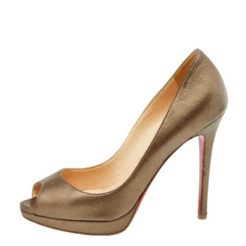 Pre-owned Leather heels Christian Louboutin Pre-owned , Gray , Dames