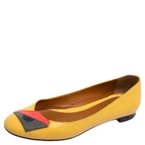Pre-owned Leather flats Fendi Vintage , Yellow , Dames