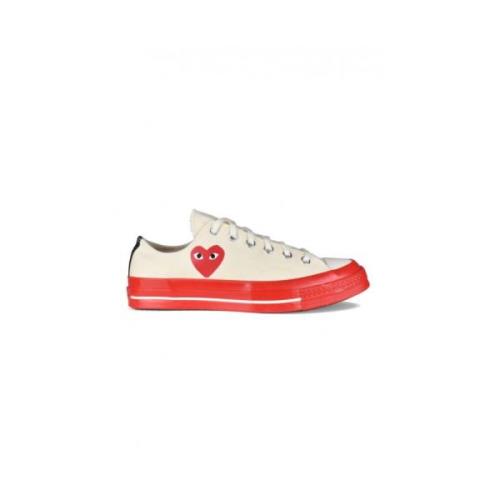 Chuck Taylor Sneakers - Beige Canvas, Rood Hart Logo Comme des Garçons...
