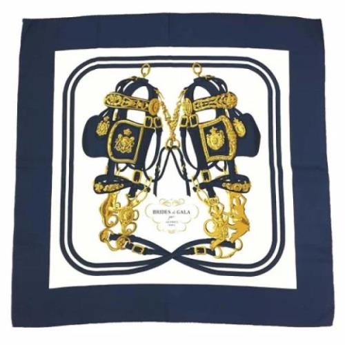 Pre-owned Silk scarves Hermès Vintage , Blue , Dames