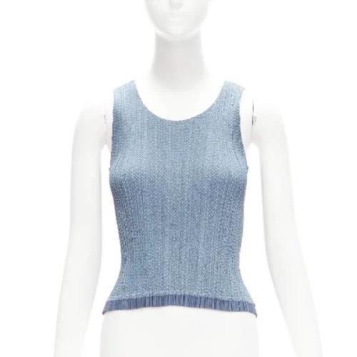 Pre-owned Polyester tops Issey Miyake Pre-owned , Blue , Dames