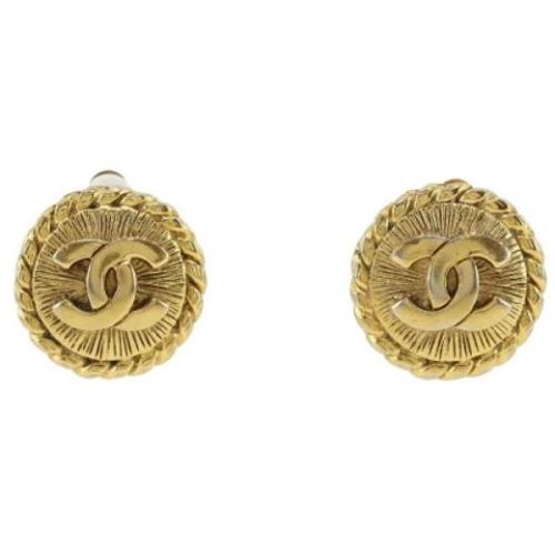 Pre-owned Metal earrings Chanel Vintage , Yellow , Dames