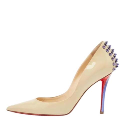 Pre-owned Leather heels Christian Louboutin Pre-owned , Beige , Dames