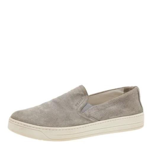 Pre-owned Suede sneakers Prada Vintage , Gray , Dames