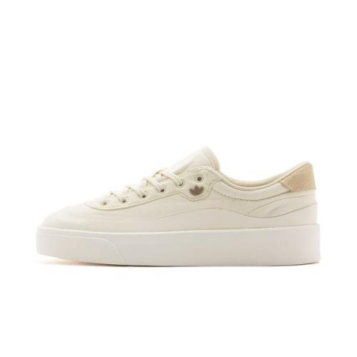 Stijlvolle Nucombe Sneakers voor Mannen Adidas , Beige , Heren