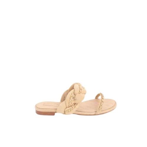 Pre-owned Suede sandals Chanel Vintage , Beige , Dames