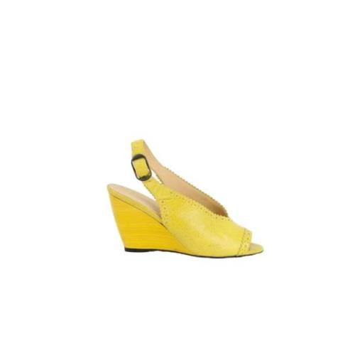 Pre-owned Leather heels Balenciaga Vintage , Yellow , Dames