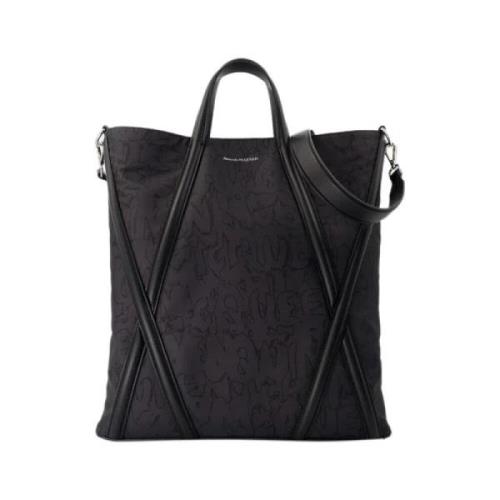 Pre-owned Nylon handbags Alexander McQueen Pre-owned , Black , Dames