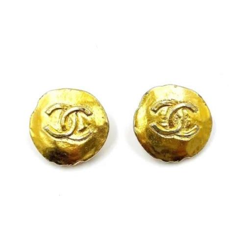 Pre-owned Metal earrings Chanel Vintage , Yellow , Dames