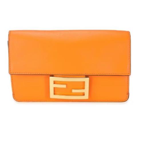 Pre-owned Leather clutches Fendi Vintage , Orange , Dames