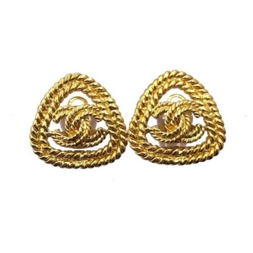 Pre-owned Metal earrings Chanel Vintage , Yellow , Dames