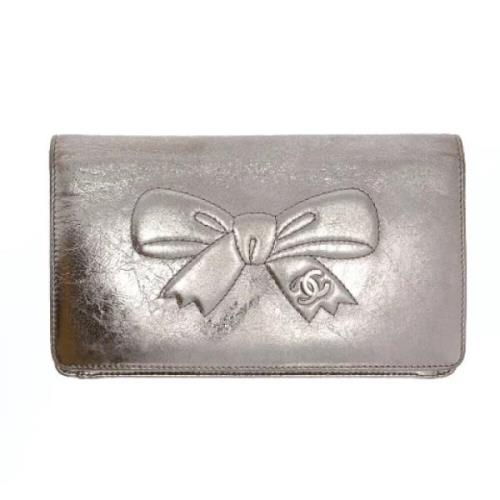 Pre-owned Leather wallets Chanel Vintage , Gray , Dames