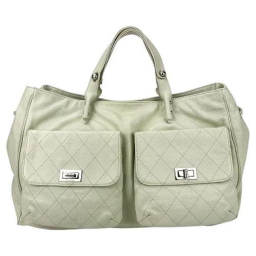 Pre-owned Leather totes Chanel Vintage , Gray , Dames