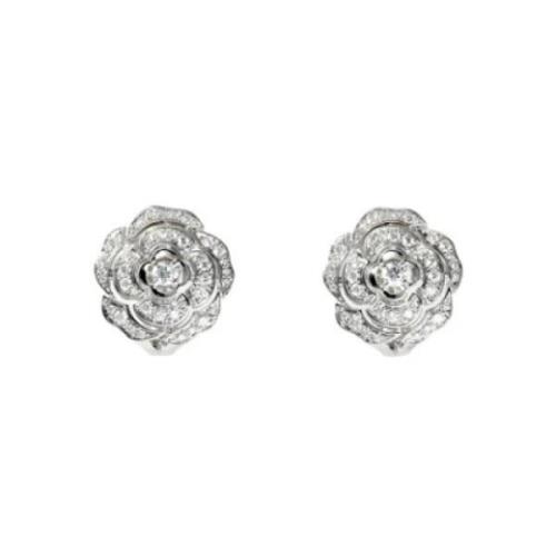 Pre-owned White Gold earrings Chanel Vintage , Gray , Dames