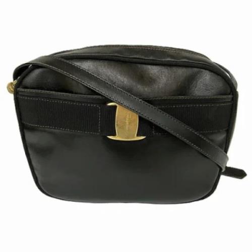 Pre-owned Leather shoulder-bags Salvatore Ferragamo Pre-owned , Black ...