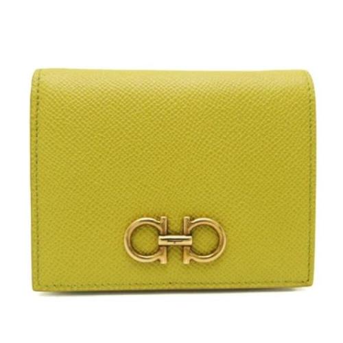 Pre-owned Leather wallets Salvatore Ferragamo Pre-owned , Yellow , Dam...