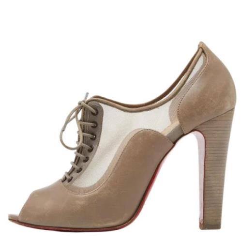 Pre-owned Leather heels Christian Louboutin Pre-owned , Beige , Dames