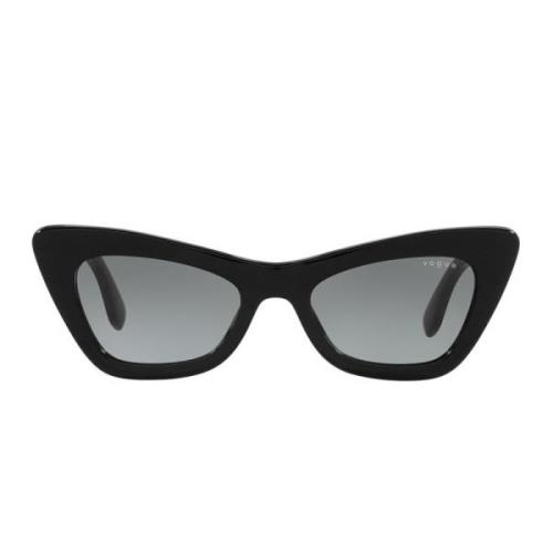 Moderne Cat-Eye Zonnebril met Logo Vogue , Black , Dames