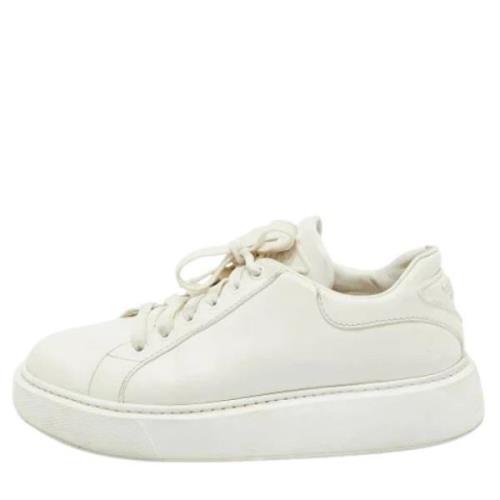 Pre-owned Leather sneakers Prada Vintage , White , Dames