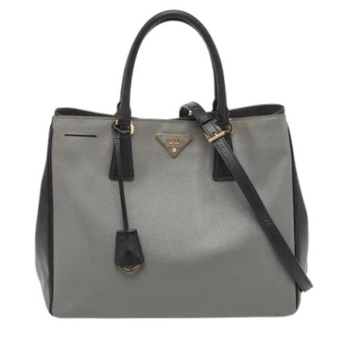 Pre-owned Leather totes Prada Vintage , Gray , Dames