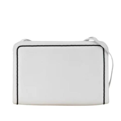Pre-owned Leather shoulder-bags Salvatore Ferragamo Pre-owned , White ...