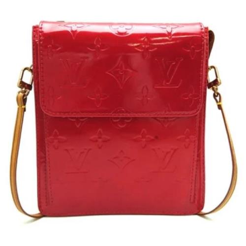 Pre-owned Leather shoulder-bags Louis Vuitton Vintage , Red , Dames