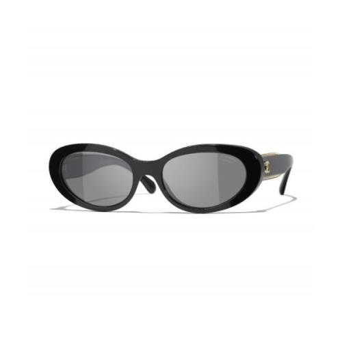 Gepolariseerde zonnebril in zwart en grijs Chanel , Black , Dames