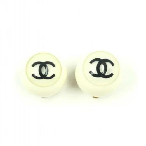 Pre-owned Fabric earrings Chanel Vintage , White , Dames