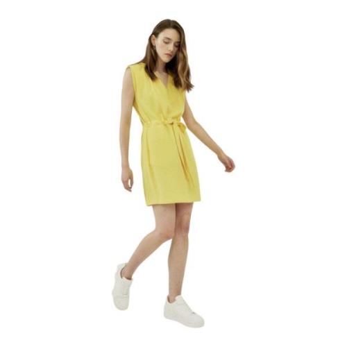 Korte jurk met trekkoord Silvian Heach , Yellow , Dames